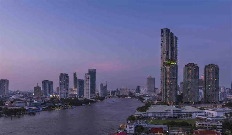 1. โรงแรมชาเทรียม ริเวอร์ไซด์ กรุงเทพฯ, 2. Centre Point Hotel Silom, 3. โรงแรมวันซ์ กรุงเทพ, 4. เลอบัว แอท สเตททาวเวอร์, 5. โรงแรม รามาดา พลาซา บาย วินด์แฮม แบงคอก แม่น้ำ ริเวอร์ไซด์, 6. โรงแรมเดอะ สลิล ริเวอร์ไซด์ กรุงเทพฯ, 7. โรงแรมแชงกรี-ลา กรุงเทพฯ, 8. โรงแรมทองธารา ริเวอร์วิว, 9. Royal Orchid Sheraton Hotel &amp; Towers, 10. The Sunreno Hotel, 11. โรงแรม จ่าแสน, 12. ออเรียนทัล เฮอริเทจ, 13. โรงแรมแมนดาริน โอเรียนเต็ล กรุงเทพ, 14. โรงแรมโฟร์ซีซั่นส์ ริมแม่น้ำเจ้าพระยา, 15. คาเพลลา แบงค็อก, Top 15+ โรงแรมย่านเจริญกรุง บรรยากาศน่านอน พร้อมวิวสวยๆ