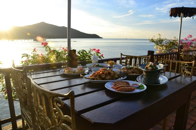 top 14+ ร้านอาหารสัตหีบ 2567 บรรยากาศดี เพลิดเพลินอาหารอร่อย