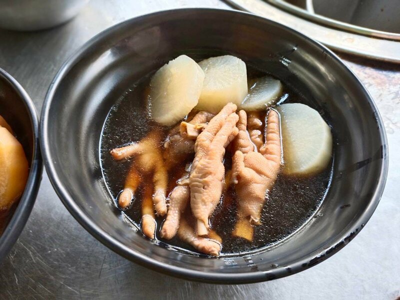 ก๋วยเตี๋ยวไก่มะระ : 13 ร้านก๋วยเตี่ยวไก่มะระ แต่ละร้านบอกเลยว่าเด็ด!