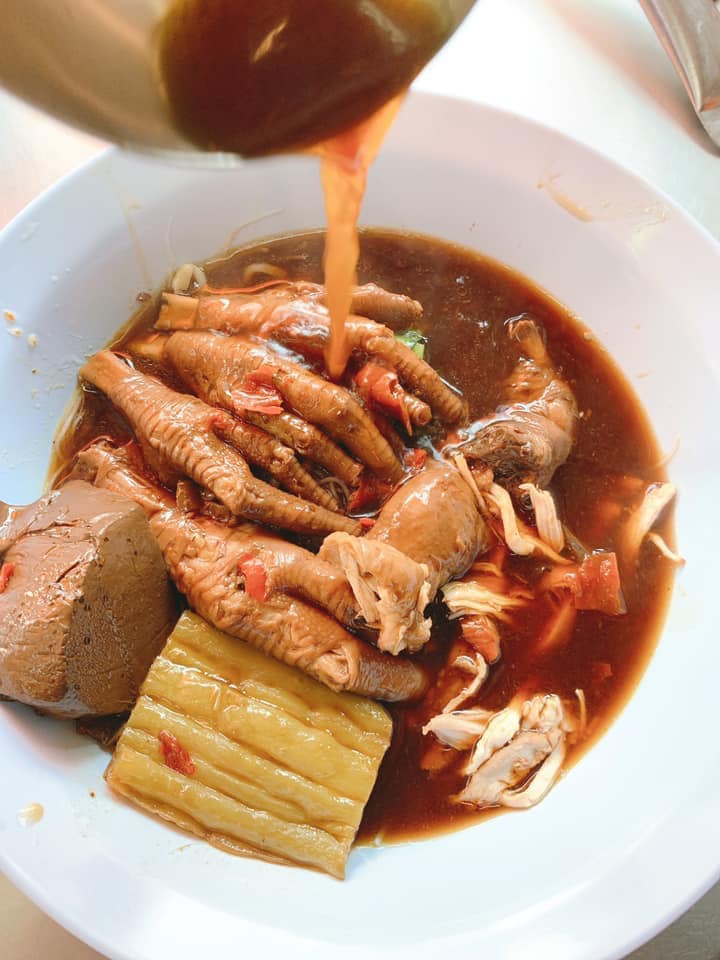 ก๋วยเตี๋ยวไก่มะระ : 13 ร้านก๋วยเตี่ยวไก่มะระ แต่ละร้านบอกเลยว่าเด็ด!