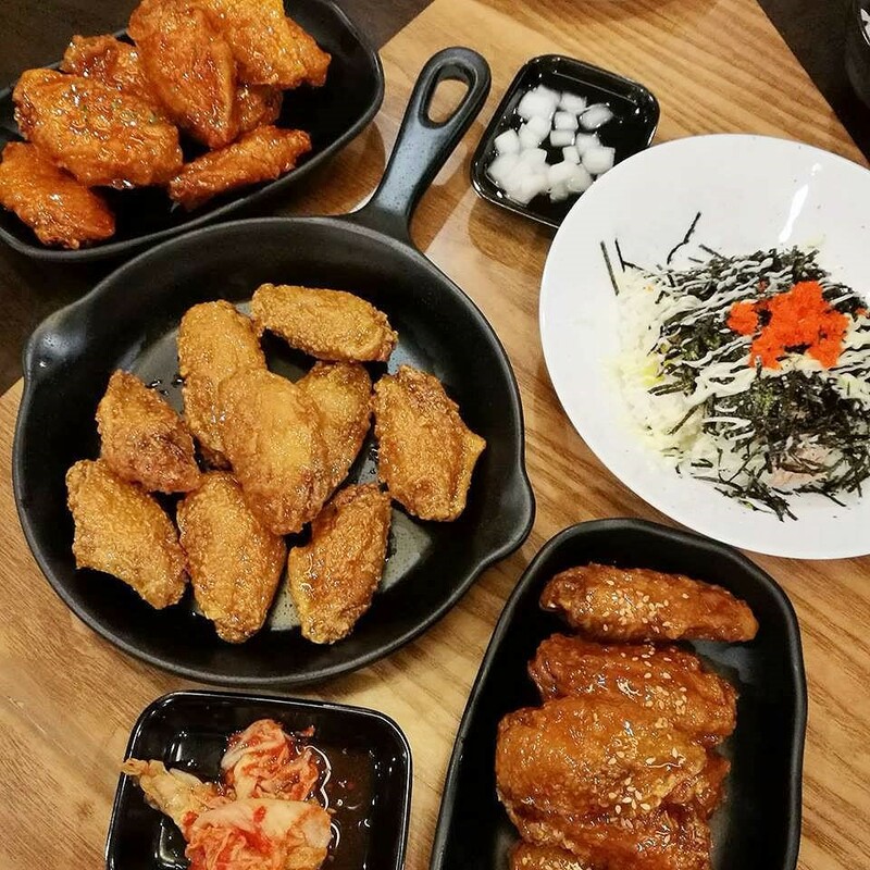 จุใจไม่อั้น!! 4 ร้านบุฟเฟ่ต์ไก่ทอดสไตล์เกาหลี กินให้พุงฟิตงบน้อยแบงค์ร้อย 3 ใบ
