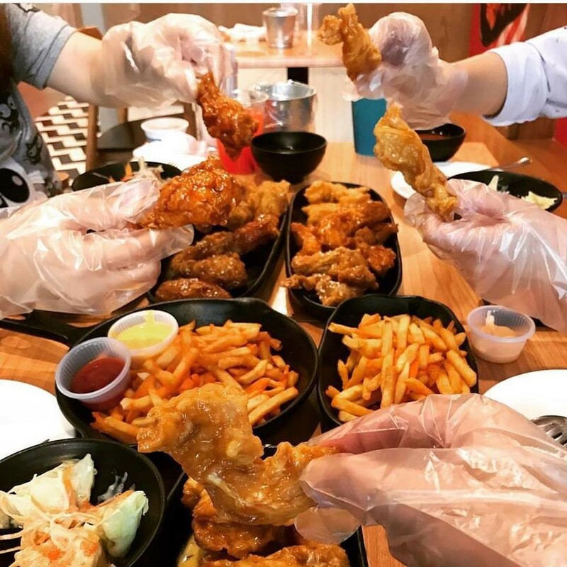จุใจไม่อั้น!! 4 ร้านบุฟเฟ่ต์ไก่ทอดสไตล์เกาหลี กินให้พุงฟิตงบน้อยแบงค์ร้อย 3 ใบ