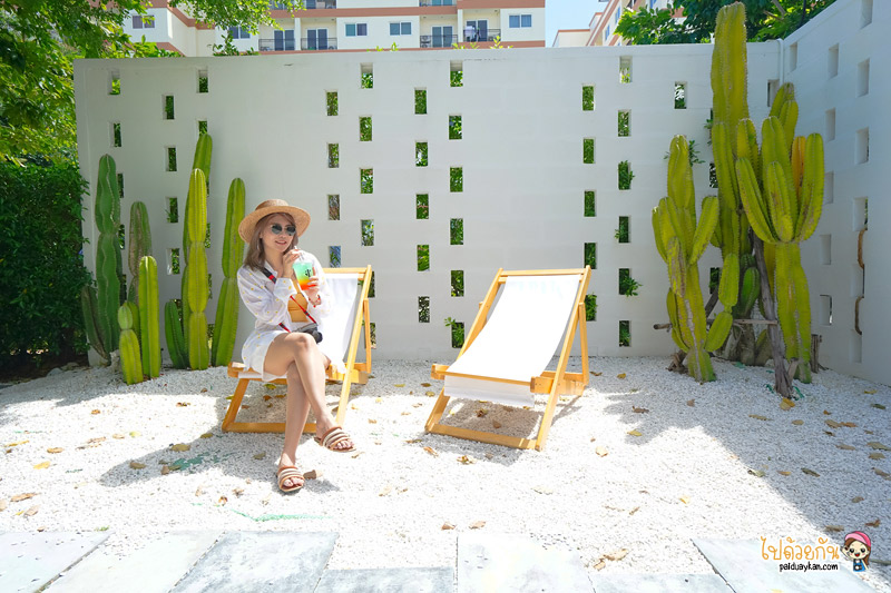 Breeze box cafe x cactus คาเฟ่แคคตัสสุดเก๋ในเมืองพัทยา