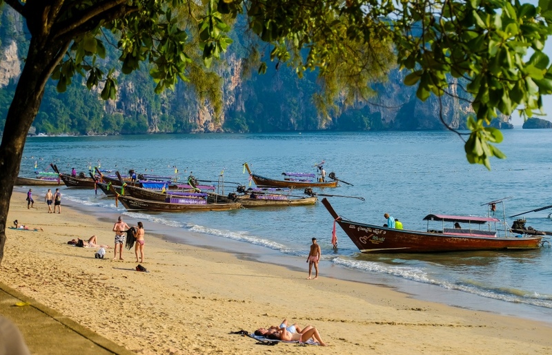 กระบี่, กระบี่ 2024, กระบี่ 2567, จังหวัดกระบี่, ถนนคนเดินกระบี่, ถ้ำพญานาค, ถ้ำพระนาง, ถ้ำไวกิ้ง, ทะเลอันดามัน, ทะเลแหวก กระบี่, ทะเลแหวก อ่าวนาง, ท่าปอมคลองสองน้ํา, ที่เที่ยวกระบี่, ที่เที่ยวกระบี่ 2567, ที่เที่ยวลับ กระบี่, น้ำตกร้อนคลองท่อม, พีพี, วัดคลองท่อม, วัดถ้ำเสือ, วัดถ้ำเสือ กระบี่, สระมรกต, หมู่เกาะพีพี, หมู่เกาะห้า, หมู่เกาะเหลาบิเละ, หาดต้นไทร, หาดพระนาง, หาดอ่าวนาง, หาดไร่เลย์, อ่าวมาหยา, เกาะทับ, เกาะปอดะ, เกาะพีพี, เกาะพีพีดอน, เกาะพีพีเล, เกาะรอก, เกาะลันตา, เกาะลันตาน้อย, เกาะลันตาใหญ่, เกาะหม้อ, เกาะห้อง, เกาะไก่, เกาะไม้ไผ่, เขาขนาบน้ำ, เขาผาค้อม, เที่ยวกระบี่, เที่ยวกระบี่ 2024, เที่ยวกระบี่ 2567, ไร่เลย์, top 20+ ที่เที่ยวกระบี่ [กรกฎาคม 2024] ความงดงามแห่งอันดามัน ตะลุยชมเกาะแห่งสรวงสวรรค์