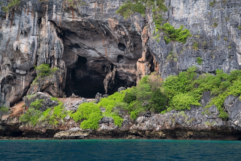 กระบี่, กระบี่ 2024, กระบี่ 2567, จังหวัดกระบี่, ถนนคนเดินกระบี่, ถ้ำพญานาค, ถ้ำพระนาง, ถ้ำไวกิ้ง, ทะเลอันดามัน, ทะเลแหวก กระบี่, ทะเลแหวก อ่าวนาง, ท่าปอมคลองสองน้ํา, ที่เที่ยวกระบี่, ที่เที่ยวกระบี่ 2567, ที่เที่ยวลับ กระบี่, น้ำตกร้อนคลองท่อม, พีพี, วัดคลองท่อม, วัดถ้ำเสือ, วัดถ้ำเสือ กระบี่, สระมรกต, หมู่เกาะพีพี, หมู่เกาะห้า, หมู่เกาะเหลาบิเละ, หาดต้นไทร, หาดพระนาง, หาดอ่าวนาง, หาดไร่เลย์, อ่าวมาหยา, เกาะทับ, เกาะปอดะ, เกาะพีพี, เกาะพีพีดอน, เกาะพีพีเล, เกาะรอก, เกาะลันตา, เกาะลันตาน้อย, เกาะลันตาใหญ่, เกาะหม้อ, เกาะห้อง, เกาะไก่, เกาะไม้ไผ่, เขาขนาบน้ำ, เขาผาค้อม, เที่ยวกระบี่, เที่ยวกระบี่ 2024, เที่ยวกระบี่ 2567, ไร่เลย์, top 20+ ที่เที่ยวกระบี่ [กรกฎาคม 2024] ความงดงามแห่งอันดามัน ตะลุยชมเกาะแห่งสรวงสวรรค์