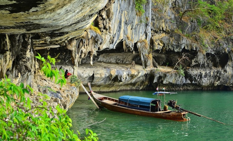 กระบี่, กระบี่ 2024, กระบี่ 2567, จังหวัดกระบี่, ถนนคนเดินกระบี่, ถ้ำพญานาค, ถ้ำพระนาง, ถ้ำไวกิ้ง, ทะเลอันดามัน, ทะเลแหวก กระบี่, ทะเลแหวก อ่าวนาง, ท่าปอมคลองสองน้ํา, ที่เที่ยวกระบี่, ที่เที่ยวกระบี่ 2567, ที่เที่ยวลับ กระบี่, น้ำตกร้อนคลองท่อม, พีพี, วัดคลองท่อม, วัดถ้ำเสือ, วัดถ้ำเสือ กระบี่, สระมรกต, หมู่เกาะพีพี, หมู่เกาะห้า, หมู่เกาะเหลาบิเละ, หาดต้นไทร, หาดพระนาง, หาดอ่าวนาง, หาดไร่เลย์, อ่าวมาหยา, เกาะทับ, เกาะปอดะ, เกาะพีพี, เกาะพีพีดอน, เกาะพีพีเล, เกาะรอก, เกาะลันตา, เกาะลันตาน้อย, เกาะลันตาใหญ่, เกาะหม้อ, เกาะห้อง, เกาะไก่, เกาะไม้ไผ่, เขาขนาบน้ำ, เขาผาค้อม, เที่ยวกระบี่, เที่ยวกระบี่ 2024, เที่ยวกระบี่ 2567, ไร่เลย์, top 20+ ที่เที่ยวกระบี่ [กรกฎาคม 2024] ความงดงามแห่งอันดามัน ตะลุยชมเกาะแห่งสรวงสวรรค์