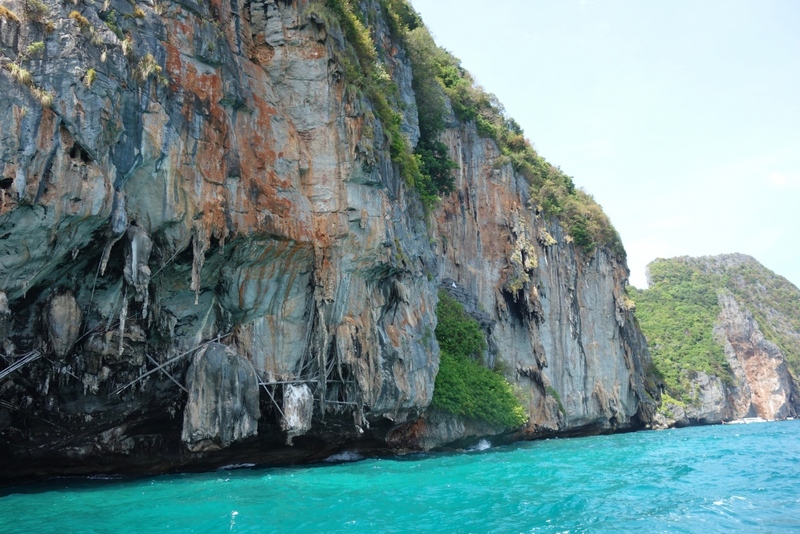 กระบี่, กระบี่ 2024, กระบี่ 2567, จังหวัดกระบี่, ถนนคนเดินกระบี่, ถ้ำพญานาค, ถ้ำพระนาง, ถ้ำไวกิ้ง, ทะเลอันดามัน, ทะเลแหวก กระบี่, ทะเลแหวก อ่าวนาง, ท่าปอมคลองสองน้ํา, ที่เที่ยวกระบี่, ที่เที่ยวกระบี่ 2567, ที่เที่ยวลับ กระบี่, น้ำตกร้อนคลองท่อม, พีพี, วัดคลองท่อม, วัดถ้ำเสือ, วัดถ้ำเสือ กระบี่, สระมรกต, หมู่เกาะพีพี, หมู่เกาะห้า, หมู่เกาะเหลาบิเละ, หาดต้นไทร, หาดพระนาง, หาดอ่าวนาง, หาดไร่เลย์, อ่าวมาหยา, เกาะทับ, เกาะปอดะ, เกาะพีพี, เกาะพีพีดอน, เกาะพีพีเล, เกาะรอก, เกาะลันตา, เกาะลันตาน้อย, เกาะลันตาใหญ่, เกาะหม้อ, เกาะห้อง, เกาะไก่, เกาะไม้ไผ่, เขาขนาบน้ำ, เขาผาค้อม, เที่ยวกระบี่, เที่ยวกระบี่ 2024, เที่ยวกระบี่ 2567, ไร่เลย์, top 20+ ที่เที่ยวกระบี่ [กรกฎาคม 2024] ความงดงามแห่งอันดามัน ตะลุยชมเกาะแห่งสรวงสวรรค์