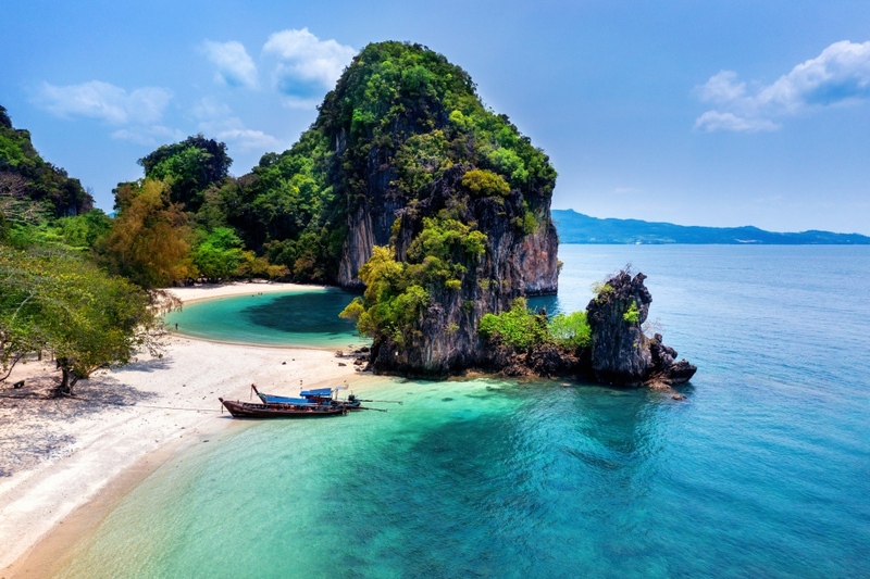 กระบี่, กระบี่ 2024, กระบี่ 2567, จังหวัดกระบี่, ถนนคนเดินกระบี่, ถ้ำพญานาค, ถ้ำพระนาง, ถ้ำไวกิ้ง, ทะเลอันดามัน, ทะเลแหวก กระบี่, ทะเลแหวก อ่าวนาง, ท่าปอมคลองสองน้ํา, ที่เที่ยวกระบี่, ที่เที่ยวกระบี่ 2567, ที่เที่ยวลับ กระบี่, น้ำตกร้อนคลองท่อม, พีพี, วัดคลองท่อม, วัดถ้ำเสือ, วัดถ้ำเสือ กระบี่, สระมรกต, หมู่เกาะพีพี, หมู่เกาะห้า, หมู่เกาะเหลาบิเละ, หาดต้นไทร, หาดพระนาง, หาดอ่าวนาง, หาดไร่เลย์, อ่าวมาหยา, เกาะทับ, เกาะปอดะ, เกาะพีพี, เกาะพีพีดอน, เกาะพีพีเล, เกาะรอก, เกาะลันตา, เกาะลันตาน้อย, เกาะลันตาใหญ่, เกาะหม้อ, เกาะห้อง, เกาะไก่, เกาะไม้ไผ่, เขาขนาบน้ำ, เขาผาค้อม, เที่ยวกระบี่, เที่ยวกระบี่ 2024, เที่ยวกระบี่ 2567, ไร่เลย์, top 20+ ที่เที่ยวกระบี่ [กรกฎาคม 2024] ความงดงามแห่งอันดามัน ตะลุยชมเกาะแห่งสรวงสวรรค์