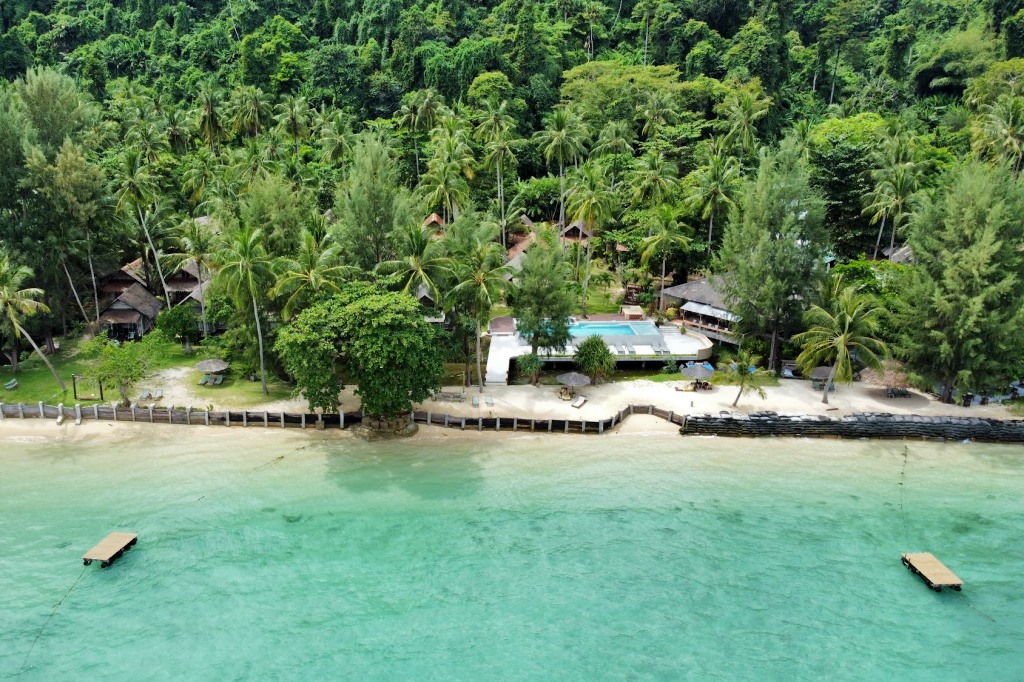 koh hai fantasy resort and spa, koh ngai cliff beach resort, koh ngai kaimuk thong resort, koh ngai paradise beach resort, koh ngai resort, koh ngai thanya resort, thapwarin resort, ทับวารินทร์ รีสอร์ท, ที่พักเกาะไหง, ที่พักเกาะไหง 2024, ที่พักเกาะไหง 2567, ที่พักเกาะไหง ติดทะเล, ที่พักเกาะไหง ติดทะเล 2024, ที่พักเกาะไหง ติดทะเล 2567, เกาะไหง, เกาะไหง คลิฟ บีช รีสอร์ท, เกาะไหง ธัญญา รีสอร์ท, เกาะไหง พาราไดซ์ บีช รีสอร์ท, เกาะไหง รีสอร์ท, เกาะไหง แฟนตาซี รีสอร์ท แอนด์ สปา, เกาะไหง ไข่มุกทอง รีสอร์ท, top 9+ ที่พักเกาะไหง [กรกฎาคม 2024] หนีความวุ่นวาย เอนกายสัมผัสธรรมชาติ ท่ามกลางความเงียบสงบ