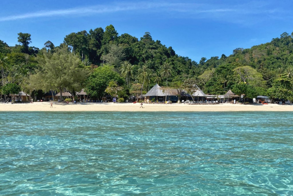 koh hai fantasy resort and spa, koh ngai cliff beach resort, koh ngai kaimuk thong resort, koh ngai paradise beach resort, koh ngai resort, koh ngai thanya resort, thapwarin resort, ทับวารินทร์ รีสอร์ท, ที่พักเกาะไหง, ที่พักเกาะไหง 2024, ที่พักเกาะไหง 2567, ที่พักเกาะไหง ติดทะเล, ที่พักเกาะไหง ติดทะเล 2024, ที่พักเกาะไหง ติดทะเล 2567, เกาะไหง, เกาะไหง คลิฟ บีช รีสอร์ท, เกาะไหง ธัญญา รีสอร์ท, เกาะไหง พาราไดซ์ บีช รีสอร์ท, เกาะไหง รีสอร์ท, เกาะไหง แฟนตาซี รีสอร์ท แอนด์ สปา, เกาะไหง ไข่มุกทอง รีสอร์ท, top 9+ ที่พักเกาะไหง [กรกฎาคม 2024] หนีความวุ่นวาย เอนกายสัมผัสธรรมชาติ ท่ามกลางความเงียบสงบ
