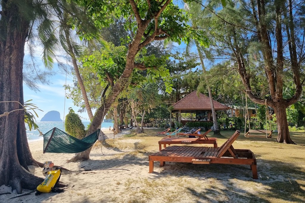 koh hai fantasy resort and spa, koh ngai cliff beach resort, koh ngai kaimuk thong resort, koh ngai paradise beach resort, koh ngai resort, koh ngai thanya resort, thapwarin resort, ทับวารินทร์ รีสอร์ท, ที่พักเกาะไหง, ที่พักเกาะไหง 2024, ที่พักเกาะไหง 2567, ที่พักเกาะไหง ติดทะเล, ที่พักเกาะไหง ติดทะเล 2024, ที่พักเกาะไหง ติดทะเล 2567, เกาะไหง, เกาะไหง คลิฟ บีช รีสอร์ท, เกาะไหง ธัญญา รีสอร์ท, เกาะไหง พาราไดซ์ บีช รีสอร์ท, เกาะไหง รีสอร์ท, เกาะไหง แฟนตาซี รีสอร์ท แอนด์ สปา, เกาะไหง ไข่มุกทอง รีสอร์ท, top 9+ ที่พักเกาะไหง [กรกฎาคม 2024] หนีความวุ่นวาย เอนกายสัมผัสธรรมชาติ ท่ามกลางความเงียบสงบ