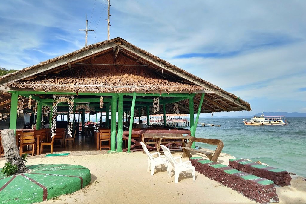 koh hai fantasy resort and spa, koh ngai cliff beach resort, koh ngai kaimuk thong resort, koh ngai paradise beach resort, koh ngai resort, koh ngai thanya resort, thapwarin resort, ทับวารินทร์ รีสอร์ท, ที่พักเกาะไหง, ที่พักเกาะไหง 2024, ที่พักเกาะไหง 2567, ที่พักเกาะไหง ติดทะเล, ที่พักเกาะไหง ติดทะเล 2024, ที่พักเกาะไหง ติดทะเล 2567, เกาะไหง, เกาะไหง คลิฟ บีช รีสอร์ท, เกาะไหง ธัญญา รีสอร์ท, เกาะไหง พาราไดซ์ บีช รีสอร์ท, เกาะไหง รีสอร์ท, เกาะไหง แฟนตาซี รีสอร์ท แอนด์ สปา, เกาะไหง ไข่มุกทอง รีสอร์ท, top 9+ ที่พักเกาะไหง [กรกฎาคม 2024] หนีความวุ่นวาย เอนกายสัมผัสธรรมชาติ ท่ามกลางความเงียบสงบ