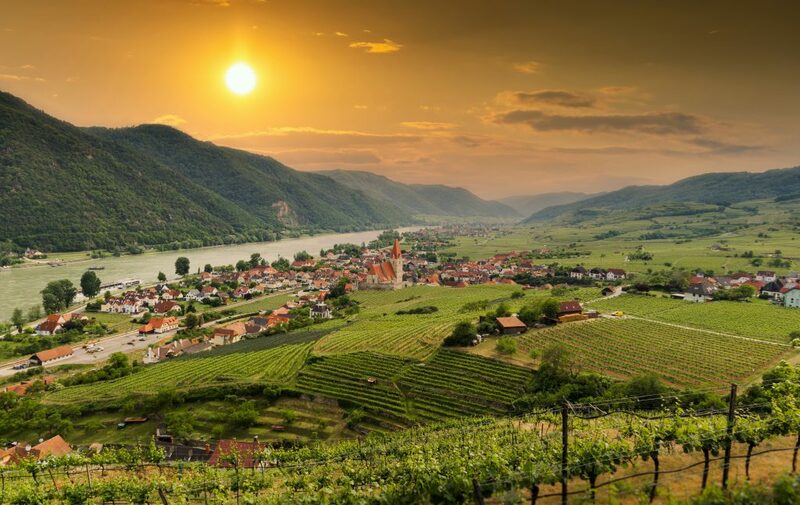 capital of alps, danube, eisriesenwelt ice cave, evangelische pfarrkirche hallstatt, graz, grossglockner, grossglockner high alpine road, hallstatt, hohe tauern national park, innsbruck, klagenfurt, krimml falls, kunsthaus, lindworm fountain, mirabell palace, murinsel, salzach, salzburg, schloss ambras, swarovski crystal worlds, the sound of music, unesco, vienna, wachau valley, white lake, wolfgang amadeus mozart, world of the ice giants, กราซ, ซาลซ์บูร์ก, ถ้ำน้ำแข็ง, ถ้ำน้ำแข็งที่ใหญ่ที่สุดในโลก, ถิ่นกำเนิดของโมซาร์ท, ที่เที่ยวออสเตรีย, ประเทศออสเตรีย, ปราสาทอัมบราส, พระราชวังมิราเบล, พระราชวังฮอฟบวร์ก, พระราชวังเชินบรุนน์, มนต์รักเพลงสวรรค์, มหาวิหารเซนต์สตีเฟน, มูรินเซล, ลานน้ำพุมังกรลินท์วูร์ม, วาเคา วัลเล่ย์, องค์กรยูเนสโก, ออสเตรีย, ออสเตรีย 2024, ออสเตรีย2023, ออสเตรีย2566, อินส์บรูค, อุทยานแห่งชาติ, ฮัลล์สตัทท์, เที่ยวออสเตรีย, เที่ยวออสเตรีย 2567, เทือกเขาแอลป์, เมืองคลาเกนฟูร์ท, เมืองที่น่าอยู่ที่สุดในโลก, เมืองมหาวิทยาลัยของออสเตรีย, เวียนนา, แม่น้ำดานูบ, แม่น้ำเมอร์เลย, แหล่งมรดกโลก, โมซาร์ท, ไส้กรอกเวียนนา, top 10+ ที่เที่ยวออสเตรีย [กรกฎาคม 2024] วิวธรรมชาติระดับมรดกโลก บรรยากาศโรแมนติก
