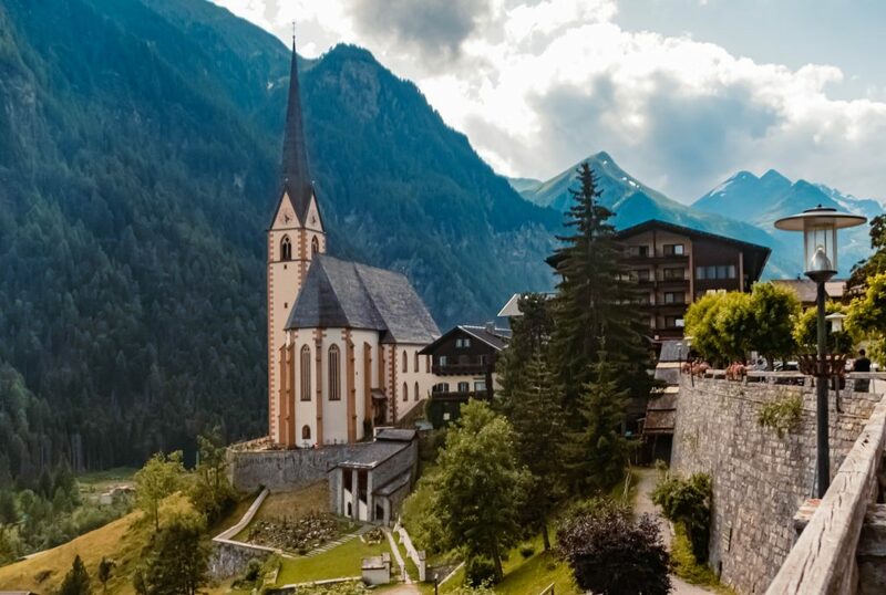capital of alps, danube, eisriesenwelt ice cave, evangelische pfarrkirche hallstatt, graz, grossglockner, grossglockner high alpine road, hallstatt, hohe tauern national park, innsbruck, klagenfurt, krimml falls, kunsthaus, lindworm fountain, mirabell palace, murinsel, salzach, salzburg, schloss ambras, swarovski crystal worlds, the sound of music, unesco, vienna, wachau valley, white lake, wolfgang amadeus mozart, world of the ice giants, กราซ, ซาลซ์บูร์ก, ถ้ำน้ำแข็ง, ถ้ำน้ำแข็งที่ใหญ่ที่สุดในโลก, ถิ่นกำเนิดของโมซาร์ท, ที่เที่ยวออสเตรีย, ประเทศออสเตรีย, ปราสาทอัมบราส, พระราชวังมิราเบล, พระราชวังฮอฟบวร์ก, พระราชวังเชินบรุนน์, มนต์รักเพลงสวรรค์, มหาวิหารเซนต์สตีเฟน, มูรินเซล, ลานน้ำพุมังกรลินท์วูร์ม, วาเคา วัลเล่ย์, องค์กรยูเนสโก, ออสเตรีย, ออสเตรีย 2024, ออสเตรีย2023, ออสเตรีย2566, อินส์บรูค, อุทยานแห่งชาติ, ฮัลล์สตัทท์, เที่ยวออสเตรีย, เที่ยวออสเตรีย 2567, เทือกเขาแอลป์, เมืองคลาเกนฟูร์ท, เมืองที่น่าอยู่ที่สุดในโลก, เมืองมหาวิทยาลัยของออสเตรีย, เวียนนา, แม่น้ำดานูบ, แม่น้ำเมอร์เลย, แหล่งมรดกโลก, โมซาร์ท, ไส้กรอกเวียนนา, top 10+ ที่เที่ยวออสเตรีย [กรกฎาคม 2024] วิวธรรมชาติระดับมรดกโลก บรรยากาศโรแมนติก