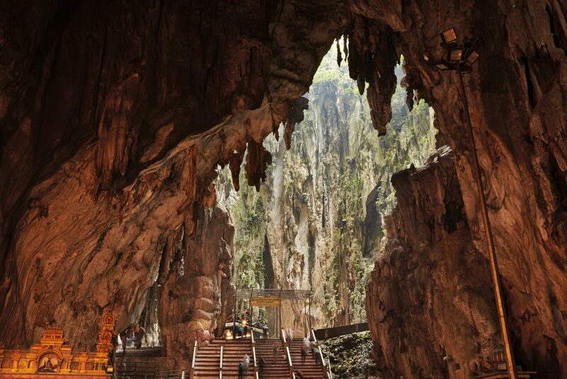 aquaria klcc, batu caves, chinatown kl, chinatown kuala lumpur, genting skyworlds theme park, gmujp;, ho kow hainam kopitiam, jalan alor street art, kl tower, moorish, nasi lemak, obsercation deck, petronas twin tower, pintasan saloma bridge, sky box, street arts, sultan abdul samad building, thean hou temple, กัวลาลัมเปอร์ 2567, ตึกแฝดปิโตรนาส, ตึกแฝดมาเลเซีย, ถ้ำบาตู, ถ้ำเทวาลัย, ที่เที่ยวกัวลาลัมเปอร์, ที่เที่ยวกัวลาลัมเปอร์ 2567, นาสิ เลอมัก, บันไดหลากสีสัน, บิ๊กเบนมาเลเซีย, พระขันธกุมารที่สูงที่สุดในโลก, มาเลเซีย 2024, มาเลเซีย 2567, ร้านหนังสือในมาเลเซีย, วัดเทียนโห่ว, สตรีทอาร์ต, สตรีทอาร์ตกัวลาลัมเปอร์, สตรีทอาร์ตมาเลเซีย, สวนสนุกมาเลเซีย, สะพานมาเลเซีย, สะพานลอยฟ้า, หอคอยกัวลาลัมเปอร์, หอนาฬิกามาเลเซีย, อความเรี่ยมมาเลเซีย, อาคารสุลต่านอับดุลซาหมัด, อาหารเช้าในมาเลเซีย, เจ้าแม่ทับทิม, เที่ยวกัวลาลัมเปอร์, เที่ยวมาเลเซีย, เที่ยวมาเลเซีย 2024, เมืองหลวงมาเลเซีย, แลนด์มาร์คมาเลเซีย, ไชน่าทาวน์มาเลเซีย, top 12+ ที่เที่ยวกัวลาลัมเปอร์ 2024 เมืองหลวงมาเลเซีย เที่ยวรอบเมือง เช็คอินพิกัดเด็ด