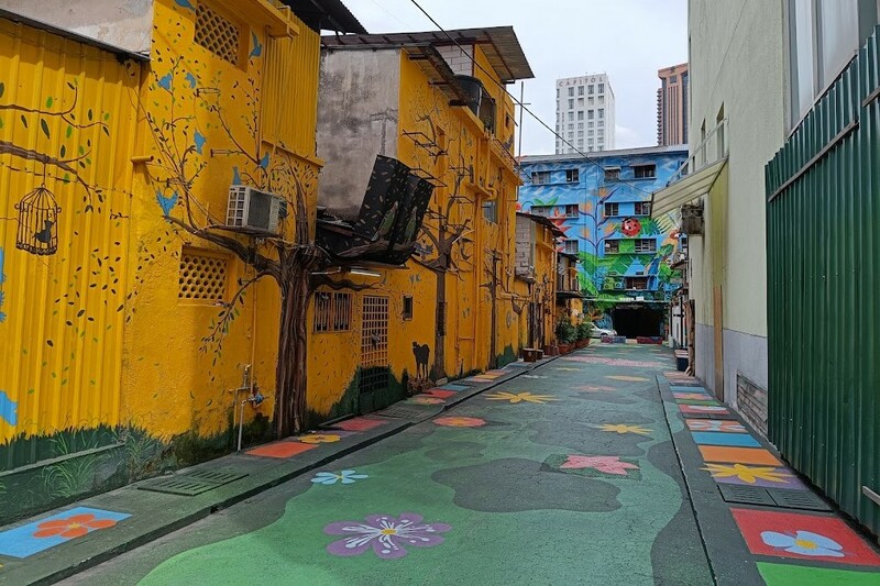 aquaria klcc, batu caves, chinatown kl, chinatown kuala lumpur, genting skyworlds theme park, gmujp;, ho kow hainam kopitiam, jalan alor street art, kl tower, moorish, nasi lemak, obsercation deck, petronas twin tower, pintasan saloma bridge, sky box, street arts, sultan abdul samad building, thean hou temple, กัวลาลัมเปอร์ 2567, ตึกแฝดปิโตรนาส, ตึกแฝดมาเลเซีย, ถ้ำบาตู, ถ้ำเทวาลัย, ที่เที่ยวกัวลาลัมเปอร์, ที่เที่ยวกัวลาลัมเปอร์ 2567, นาสิ เลอมัก, บันไดหลากสีสัน, บิ๊กเบนมาเลเซีย, พระขันธกุมารที่สูงที่สุดในโลก, มาเลเซีย 2024, มาเลเซีย 2567, ร้านหนังสือในมาเลเซีย, วัดเทียนโห่ว, สตรีทอาร์ต, สตรีทอาร์ตกัวลาลัมเปอร์, สตรีทอาร์ตมาเลเซีย, สวนสนุกมาเลเซีย, สะพานมาเลเซีย, สะพานลอยฟ้า, หอคอยกัวลาลัมเปอร์, หอนาฬิกามาเลเซีย, อความเรี่ยมมาเลเซีย, อาคารสุลต่านอับดุลซาหมัด, อาหารเช้าในมาเลเซีย, เจ้าแม่ทับทิม, เที่ยวกัวลาลัมเปอร์, เที่ยวมาเลเซีย, เที่ยวมาเลเซีย 2024, เมืองหลวงมาเลเซีย, แลนด์มาร์คมาเลเซีย, ไชน่าทาวน์มาเลเซีย, top 12+ ที่เที่ยวกัวลาลัมเปอร์ 2024 เมืองหลวงมาเลเซีย เที่ยวรอบเมือง เช็คอินพิกัดเด็ด