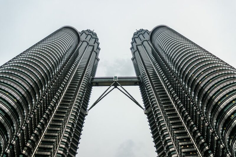 aquaria klcc, batu caves, chinatown kl, chinatown kuala lumpur, genting skyworlds theme park, gmujp;, ho kow hainam kopitiam, jalan alor street art, kl tower, moorish, nasi lemak, obsercation deck, petronas twin tower, pintasan saloma bridge, sky box, street arts, sultan abdul samad building, thean hou temple, กัวลาลัมเปอร์ 2567, ตึกแฝดปิโตรนาส, ตึกแฝดมาเลเซีย, ถ้ำบาตู, ถ้ำเทวาลัย, ที่เที่ยวกัวลาลัมเปอร์, ที่เที่ยวกัวลาลัมเปอร์ 2567, นาสิ เลอมัก, บันไดหลากสีสัน, บิ๊กเบนมาเลเซีย, พระขันธกุมารที่สูงที่สุดในโลก, มาเลเซีย 2024, มาเลเซีย 2567, ร้านหนังสือในมาเลเซีย, วัดเทียนโห่ว, สตรีทอาร์ต, สตรีทอาร์ตกัวลาลัมเปอร์, สตรีทอาร์ตมาเลเซีย, สวนสนุกมาเลเซีย, สะพานมาเลเซีย, สะพานลอยฟ้า, หอคอยกัวลาลัมเปอร์, หอนาฬิกามาเลเซีย, อความเรี่ยมมาเลเซีย, อาคารสุลต่านอับดุลซาหมัด, อาหารเช้าในมาเลเซีย, เจ้าแม่ทับทิม, เที่ยวกัวลาลัมเปอร์, เที่ยวมาเลเซีย, เที่ยวมาเลเซีย 2024, เมืองหลวงมาเลเซีย, แลนด์มาร์คมาเลเซีย, ไชน่าทาวน์มาเลเซีย, top 12+ ที่เที่ยวกัวลาลัมเปอร์ 2024 เมืองหลวงมาเลเซีย เที่ยวรอบเมือง เช็คอินพิกัดเด็ด