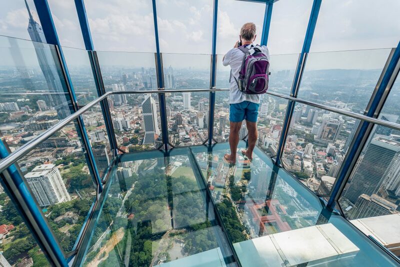 aquaria klcc, batu caves, chinatown kl, chinatown kuala lumpur, genting skyworlds theme park, gmujp;, ho kow hainam kopitiam, jalan alor street art, kl tower, moorish, nasi lemak, obsercation deck, petronas twin tower, pintasan saloma bridge, sky box, street arts, sultan abdul samad building, thean hou temple, กัวลาลัมเปอร์ 2567, ตึกแฝดปิโตรนาส, ตึกแฝดมาเลเซีย, ถ้ำบาตู, ถ้ำเทวาลัย, ที่เที่ยวกัวลาลัมเปอร์, ที่เที่ยวกัวลาลัมเปอร์ 2567, นาสิ เลอมัก, บันไดหลากสีสัน, บิ๊กเบนมาเลเซีย, พระขันธกุมารที่สูงที่สุดในโลก, มาเลเซีย 2024, มาเลเซีย 2567, ร้านหนังสือในมาเลเซีย, วัดเทียนโห่ว, สตรีทอาร์ต, สตรีทอาร์ตกัวลาลัมเปอร์, สตรีทอาร์ตมาเลเซีย, สวนสนุกมาเลเซีย, สะพานมาเลเซีย, สะพานลอยฟ้า, หอคอยกัวลาลัมเปอร์, หอนาฬิกามาเลเซีย, อความเรี่ยมมาเลเซีย, อาคารสุลต่านอับดุลซาหมัด, อาหารเช้าในมาเลเซีย, เจ้าแม่ทับทิม, เที่ยวกัวลาลัมเปอร์, เที่ยวมาเลเซีย, เที่ยวมาเลเซีย 2024, เมืองหลวงมาเลเซีย, แลนด์มาร์คมาเลเซีย, ไชน่าทาวน์มาเลเซีย, top 12+ ที่เที่ยวกัวลาลัมเปอร์ 2024 เมืองหลวงมาเลเซีย เที่ยวรอบเมือง เช็คอินพิกัดเด็ด