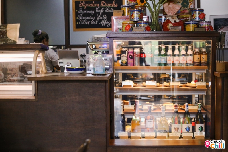 caffe olives, l&039;oliva, olives, olives cafe, คาเฟ่ กรุงเทพ, คาเฟ่ ทองหล่อ, คาเฟ่ โอลีฟ, คาเฟ่ย่าน สุขุมวิท, คาเฟ่ย่านทองหล่อ, คาเฟ่สุขุมวิท, คาเฟ่สไตล์อิตาเลี่ยน, คาเฟ่ใกล้ฉัน, โลลิว่า, โอลีฟ คาเฟ่, รีวิว ร้าน caffe olives คาเฟ่และร้านอาหารโฮมมี่สไตล์อิตาเลียน อร่อยเด็ด สุดปัง ย่านสุขุมวิท