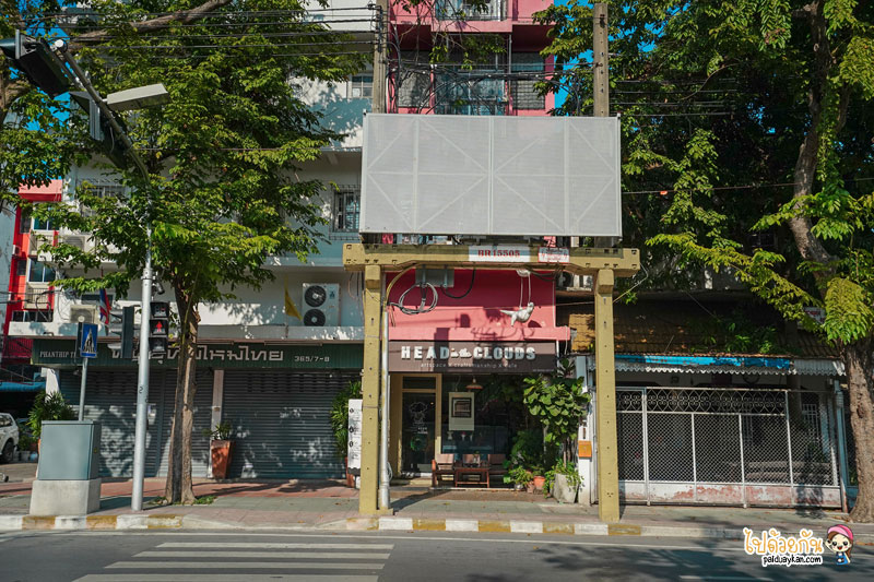 Head in the cloud  คาเฟ่สไตล์อาร์ตสเปซใกล้วัดบวรฯ