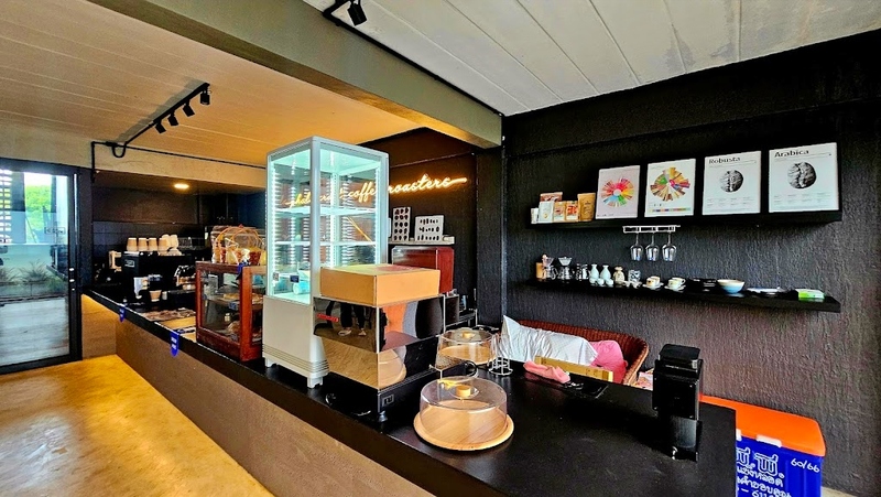 bake and more, bellinee’s rayong, guer cafe, happy camper rayong, happy camper คาเฟ่, mama don’t like espresso bar & bake lab, mhuan fun cafe & art, misahouse, phala craft coffee roasters, seaseoul cafe, she sails cafe & beach club, she sails rayong, the creeper house, triple o coffee, u cup coffee, คาเฟ่ระยอง, คาเฟ่ระยอง 2024, คาเฟ่ระยอง 2567, คาเฟ่ริมทะเล ระยอง, คาเฟ่เปิดใหม่ ระยอง, คาเฟ่ใกลฉัน, ซีโซล คาเฟ่, ปาฎี, มาม่า ดอนท์ ไลท์ คาเฟ่, มิสะเฮ้าท์, ระยอง 2024, ระยอง 2567, ระยอง คาเฟ่, ร้านปาฎี, ร้านเกื้อ, สวนก๋ง, เที่ยวระยอง, เบค แอนด์ มอร์ คาเฟ่, เบลลินี่ ระยอง, เหมือนฝัน คาเฟ่, top 15+ คาเฟ่ระยอง [สิงหาคม 2024] นั่งจิบชากาแฟ ทานเบเกอรี่ ดื่มด่ำธรรมชาติ รับลมริมทะเล