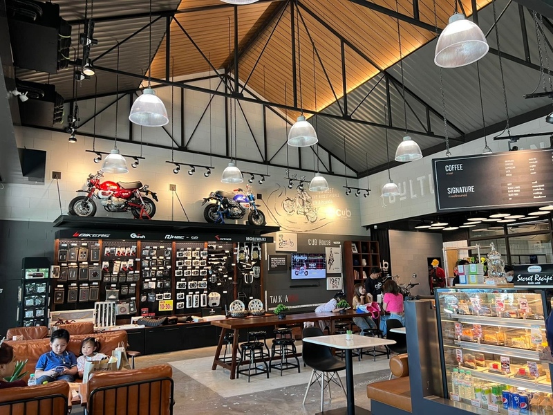 bake and more, bellinee’s rayong, guer cafe, happy camper rayong, happy camper คาเฟ่, mama don’t like espresso bar & bake lab, mhuan fun cafe & art, misahouse, phala craft coffee roasters, seaseoul cafe, she sails cafe & beach club, she sails rayong, the creeper house, triple o coffee, u cup coffee, คาเฟ่ระยอง, คาเฟ่ระยอง 2024, คาเฟ่ระยอง 2567, คาเฟ่ริมทะเล ระยอง, คาเฟ่เปิดใหม่ ระยอง, คาเฟ่ใกลฉัน, ซีโซล คาเฟ่, ปาฎี, มาม่า ดอนท์ ไลท์ คาเฟ่, มิสะเฮ้าท์, ระยอง 2024, ระยอง 2567, ระยอง คาเฟ่, ร้านปาฎี, ร้านเกื้อ, สวนก๋ง, เที่ยวระยอง, เบค แอนด์ มอร์ คาเฟ่, เบลลินี่ ระยอง, เหมือนฝัน คาเฟ่, top 15+ คาเฟ่ระยอง [สิงหาคม 2024] นั่งจิบชากาแฟ ทานเบเกอรี่ ดื่มด่ำธรรมชาติ รับลมริมทะเล
