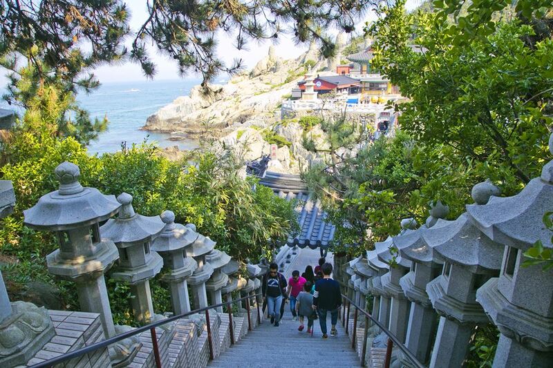 168 stairs, biff square, blue line park, busan international film festival, cheongsapo, gamcheon culture village, haedong yonggungsa, haeundae beach, little prince, nampodong shopping street, ocean breeze, sky capsule haeundae blue line park, songdo beach, songdo sky park, songdo sky walk, the bay 101, yacht club, คาเฟ่รถไฟแคปซูล, ชายหาดซงโด, ชายหาดแฮอุนแด, ตลาดนัมโพดง, ถ่ายรูปกับเจ้าชายน้อย, ทะเลปูซาน, ปูซาน 2024, ปูซาน 2567, ปูซานเกาลี 2567, ปูซานเกาหลี 2024, ปูซานเที่ยวไหนดี, พระสังกัจจายน์สีทอง, มุมลับ the bay 101, รถไฟปูซาน, รถไฟแคปซูล, วัดแฮดง ยงกุงซา, สตีทฟู๊ดเกาหลี, หมู่บ้านคัมชอน, อาหารเกาหลี, เที่ยวปูซาน, เที่ยวเกาหลี, เที่ยวเกาหลี 2024, เที่ยวเกาหลี 2567, แพนเค้กเกาหลี, โรงแรมในหมู่บ้านคัมชอน, โฮต็อก, top 10+ ที่เที่ยวปูซาน เกาหลีใต้ วิวปัง ถ่ายรูปสวย