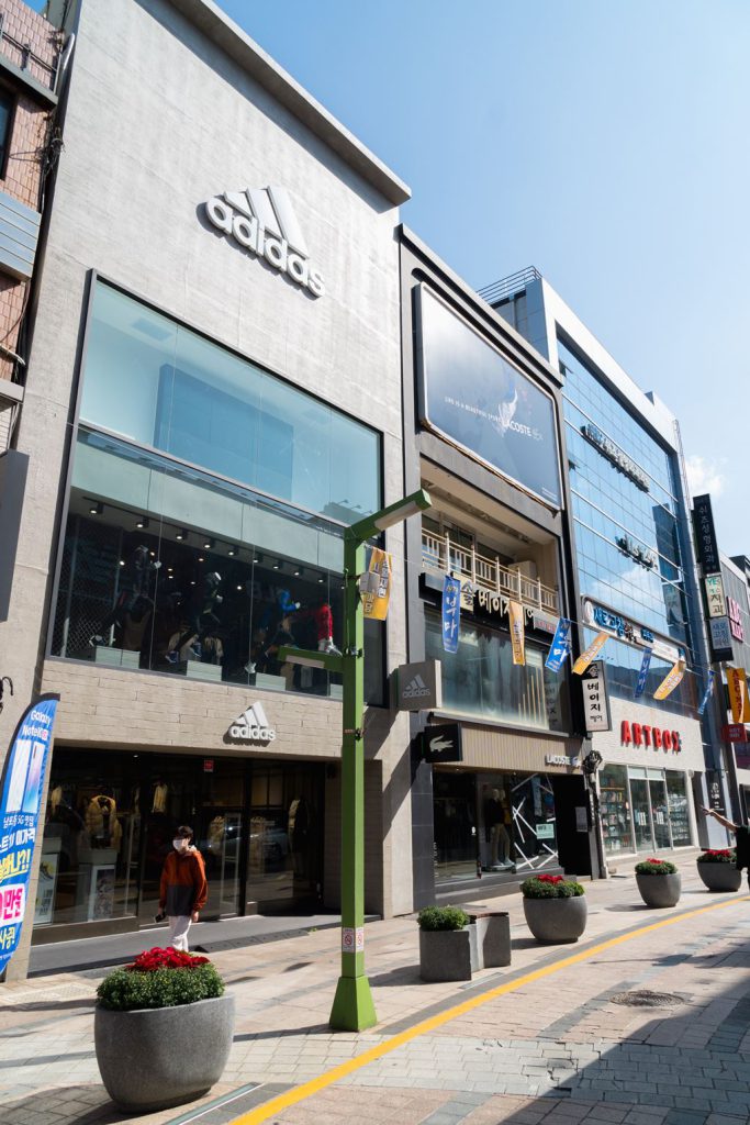 168 stairs, biff square, blue line park, busan international film festival, cheongsapo, gamcheon culture village, haedong yonggungsa, haeundae beach, little prince, nampodong shopping street, ocean breeze, sky capsule haeundae blue line park, songdo beach, songdo sky park, songdo sky walk, the bay 101, yacht club, คาเฟ่รถไฟแคปซูล, ชายหาดซงโด, ชายหาดแฮอุนแด, ตลาดนัมโพดง, ถ่ายรูปกับเจ้าชายน้อย, ทะเลปูซาน, ปูซาน 2024, ปูซาน 2567, ปูซานเกาลี 2567, ปูซานเกาหลี 2024, ปูซานเที่ยวไหนดี, พระสังกัจจายน์สีทอง, มุมลับ the bay 101, รถไฟปูซาน, รถไฟแคปซูล, วัดแฮดง ยงกุงซา, สตีทฟู๊ดเกาหลี, หมู่บ้านคัมชอน, อาหารเกาหลี, เที่ยวปูซาน, เที่ยวเกาหลี, เที่ยวเกาหลี 2024, เที่ยวเกาหลี 2567, แพนเค้กเกาหลี, โรงแรมในหมู่บ้านคัมชอน, โฮต็อก, top 10+ ที่เที่ยวปูซาน เกาหลีใต้ วิวปัง ถ่ายรูปสวย
