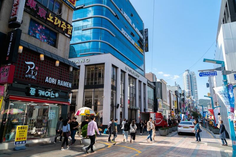 168 stairs, biff square, blue line park, busan international film festival, cheongsapo, gamcheon culture village, haedong yonggungsa, haeundae beach, little prince, nampodong shopping street, ocean breeze, sky capsule haeundae blue line park, songdo beach, songdo sky park, songdo sky walk, the bay 101, yacht club, คาเฟ่รถไฟแคปซูล, ชายหาดซงโด, ชายหาดแฮอุนแด, ตลาดนัมโพดง, ถ่ายรูปกับเจ้าชายน้อย, ทะเลปูซาน, ปูซาน 2024, ปูซาน 2567, ปูซานเกาลี 2567, ปูซานเกาหลี 2024, ปูซานเที่ยวไหนดี, พระสังกัจจายน์สีทอง, มุมลับ the bay 101, รถไฟปูซาน, รถไฟแคปซูล, วัดแฮดง ยงกุงซา, สตีทฟู๊ดเกาหลี, หมู่บ้านคัมชอน, อาหารเกาหลี, เที่ยวปูซาน, เที่ยวเกาหลี, เที่ยวเกาหลี 2024, เที่ยวเกาหลี 2567, แพนเค้กเกาหลี, โรงแรมในหมู่บ้านคัมชอน, โฮต็อก, top 10+ ที่เที่ยวปูซาน เกาหลีใต้ วิวปัง ถ่ายรูปสวย
