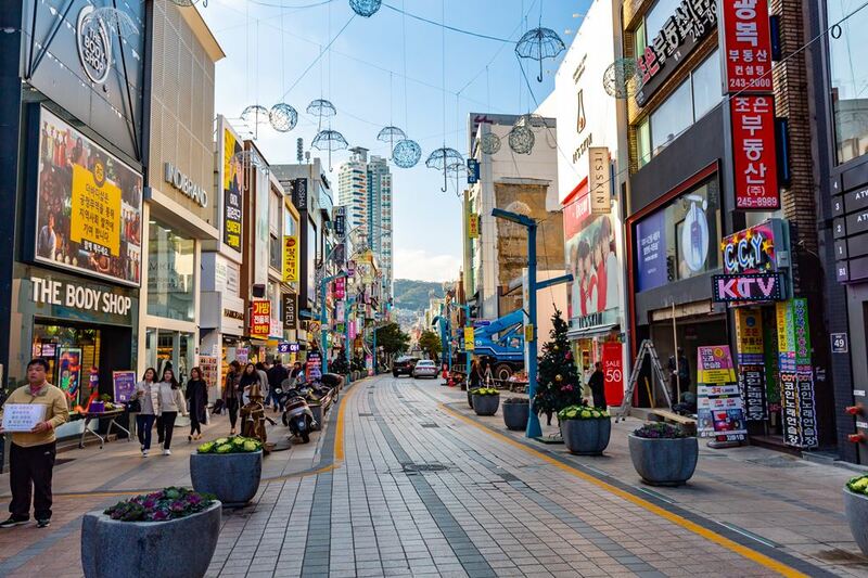 168 stairs, biff square, blue line park, busan international film festival, cheongsapo, gamcheon culture village, haedong yonggungsa, haeundae beach, little prince, nampodong shopping street, ocean breeze, sky capsule haeundae blue line park, songdo beach, songdo sky park, songdo sky walk, the bay 101, yacht club, คาเฟ่รถไฟแคปซูล, ชายหาดซงโด, ชายหาดแฮอุนแด, ตลาดนัมโพดง, ถ่ายรูปกับเจ้าชายน้อย, ทะเลปูซาน, ปูซาน 2024, ปูซาน 2567, ปูซานเกาลี 2567, ปูซานเกาหลี 2024, ปูซานเที่ยวไหนดี, พระสังกัจจายน์สีทอง, มุมลับ the bay 101, รถไฟปูซาน, รถไฟแคปซูล, วัดแฮดง ยงกุงซา, สตีทฟู๊ดเกาหลี, หมู่บ้านคัมชอน, อาหารเกาหลี, เที่ยวปูซาน, เที่ยวเกาหลี, เที่ยวเกาหลี 2024, เที่ยวเกาหลี 2567, แพนเค้กเกาหลี, โรงแรมในหมู่บ้านคัมชอน, โฮต็อก, top 10+ ที่เที่ยวปูซาน เกาหลีใต้ วิวปัง ถ่ายรูปสวย