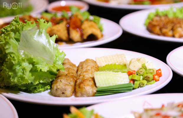 top 6+ ร้าน แหนมเนือง และ เฝอ หม้อไฟ บุฟเฟ่ต์ เมนูสุขภาพสไตล์เวียดนาม