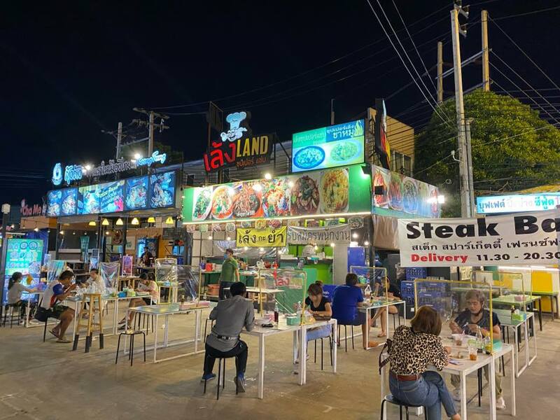 top 7+ ร้านอาหารตลาดนัดเลียบด่วนรามอินทรา รวมร้านเด็ดน่าแวะ บอกเลยไม่ไปพลาดมาก