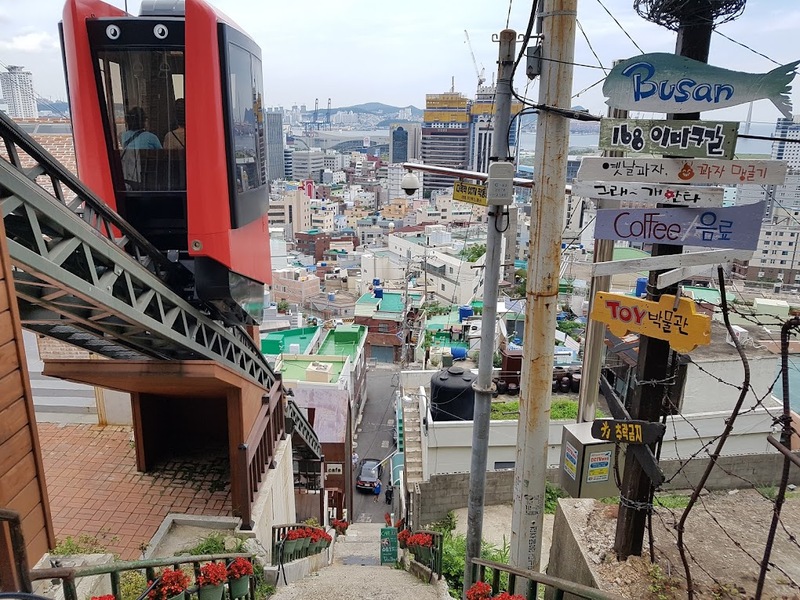 168 stairs, biff square, blue line park, busan international film festival, cheongsapo, gamcheon culture village, haedong yonggungsa, haeundae beach, little prince, nampodong shopping street, ocean breeze, sky capsule haeundae blue line park, songdo beach, songdo sky park, songdo sky walk, the bay 101, yacht club, คาเฟ่รถไฟแคปซูล, ชายหาดซงโด, ชายหาดแฮอุนแด, ตลาดนัมโพดง, ถ่ายรูปกับเจ้าชายน้อย, ทะเลปูซาน, ปูซาน 2024, ปูซาน 2567, ปูซานเกาลี 2567, ปูซานเกาหลี 2024, ปูซานเที่ยวไหนดี, พระสังกัจจายน์สีทอง, มุมลับ the bay 101, รถไฟปูซาน, รถไฟแคปซูล, วัดแฮดง ยงกุงซา, สตีทฟู๊ดเกาหลี, หมู่บ้านคัมชอน, อาหารเกาหลี, เที่ยวปูซาน, เที่ยวเกาหลี, เที่ยวเกาหลี 2024, เที่ยวเกาหลี 2567, แพนเค้กเกาหลี, โรงแรมในหมู่บ้านคัมชอน, โฮต็อก, top 10+ ที่เที่ยวปูซาน [สิงหาคม 2024] เกาหลีใต้ วิวปัง ถ่ายรูปสวย