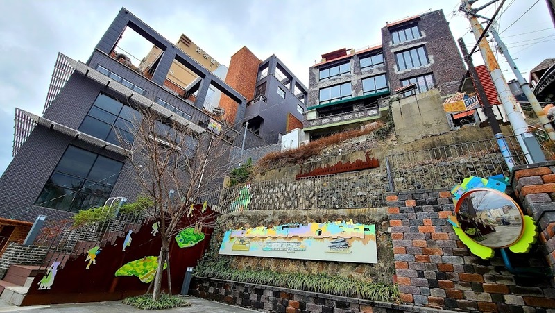 168 stairs, biff square, blue line park, busan international film festival, cheongsapo, gamcheon culture village, haedong yonggungsa, haeundae beach, little prince, nampodong shopping street, ocean breeze, sky capsule haeundae blue line park, songdo beach, songdo sky park, songdo sky walk, the bay 101, yacht club, คาเฟ่รถไฟแคปซูล, ชายหาดซงโด, ชายหาดแฮอุนแด, ตลาดนัมโพดง, ถ่ายรูปกับเจ้าชายน้อย, ทะเลปูซาน, ปูซาน 2024, ปูซาน 2567, ปูซานเกาลี 2567, ปูซานเกาหลี 2024, ปูซานเที่ยวไหนดี, พระสังกัจจายน์สีทอง, มุมลับ the bay 101, รถไฟปูซาน, รถไฟแคปซูล, วัดแฮดง ยงกุงซา, สตีทฟู๊ดเกาหลี, หมู่บ้านคัมชอน, อาหารเกาหลี, เที่ยวปูซาน, เที่ยวเกาหลี, เที่ยวเกาหลี 2024, เที่ยวเกาหลี 2567, แพนเค้กเกาหลี, โรงแรมในหมู่บ้านคัมชอน, โฮต็อก, top 10+ ที่เที่ยวปูซาน [สิงหาคม 2024] เกาหลีใต้ วิวปัง ถ่ายรูปสวย