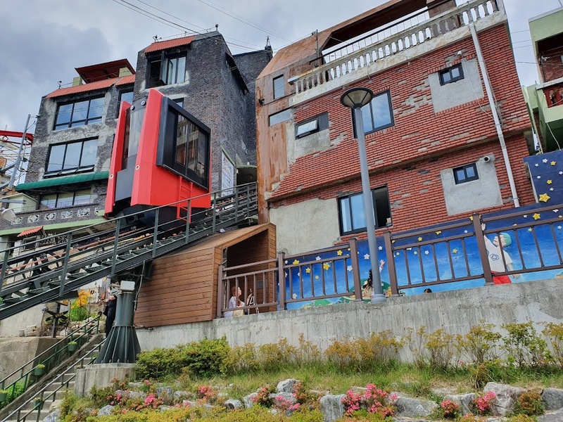 168 stairs, biff square, blue line park, busan international film festival, cheongsapo, gamcheon culture village, haedong yonggungsa, haeundae beach, little prince, nampodong shopping street, ocean breeze, sky capsule haeundae blue line park, songdo beach, songdo sky park, songdo sky walk, the bay 101, yacht club, คาเฟ่รถไฟแคปซูล, ชายหาดซงโด, ชายหาดแฮอุนแด, ตลาดนัมโพดง, ถ่ายรูปกับเจ้าชายน้อย, ทะเลปูซาน, ปูซาน 2024, ปูซาน 2567, ปูซานเกาลี 2567, ปูซานเกาหลี 2024, ปูซานเที่ยวไหนดี, พระสังกัจจายน์สีทอง, มุมลับ the bay 101, รถไฟปูซาน, รถไฟแคปซูล, วัดแฮดง ยงกุงซา, สตีทฟู๊ดเกาหลี, หมู่บ้านคัมชอน, อาหารเกาหลี, เที่ยวปูซาน, เที่ยวเกาหลี, เที่ยวเกาหลี 2024, เที่ยวเกาหลี 2567, แพนเค้กเกาหลี, โรงแรมในหมู่บ้านคัมชอน, โฮต็อก, top 10+ ที่เที่ยวปูซาน [สิงหาคม 2024] เกาหลีใต้ วิวปัง ถ่ายรูปสวย