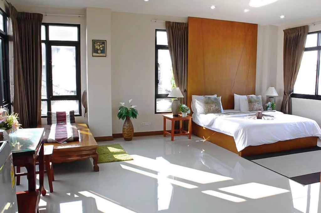 sunee view hotel, ฉะเชิงเทรา, ทรีเฮ้าส์ ฉะเชิงเทรา, ที่พักฉะเชิงเทรา, ที่พักฉะเชิงเทรา 2024, ที่พักฉะเชิงเทรา 2567, ที่พักฉะเชิงเทรา ในตัวเมือง, ที่พักแปดริ้ว, ที่พักแปดริ้ว 2024, ที่พักแปดริ้ว ในเมือง, สุณี วิวล์, อุ้ยแจม, เจเค ลิฟวิ่ง โฮเทล แอนด์ เซอร์วิส อพาร์ทเมนท์, เย็นจิต รีสอร์ท, เฮเว่น โฮเทล ฉะเชิงเทรา, แปดริ้ว, โรงแรมเดอะ บราวน์ เฮ้าส์, top 10+ ที่พักฉะเชิงเทรา ในตัวเมือง 2024 เที่ยวแปดริ้ว ไหว้หลวงพ่อโสธร สัมผัสวิถีชีวิตริมน้ำบางปะกง