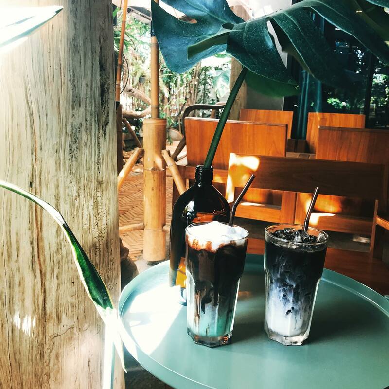 คาเฟ่ สุโขทัย ร้านบรรยากาศดี น่านั่ง : เที่ยวเมืองเก่าพร้อมนั่งร้านกาแฟชิคๆ