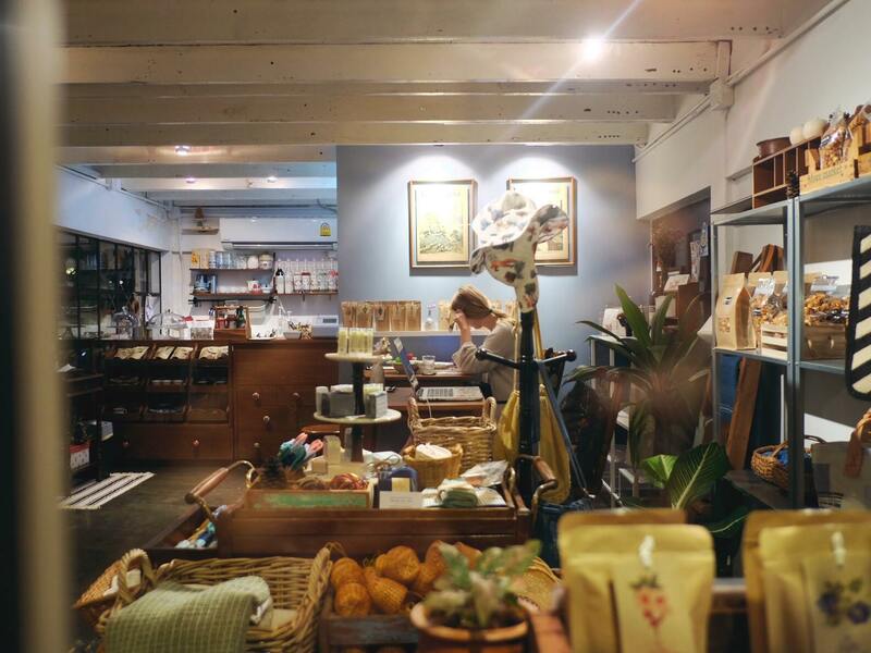 ซ.ราชครู bts อารีย์ รวมร้านอาหาร 12 ร้านเด็ด ในซ.ราชครู (พหลโยธิน5) บอกเลยไม่ธรรมดา