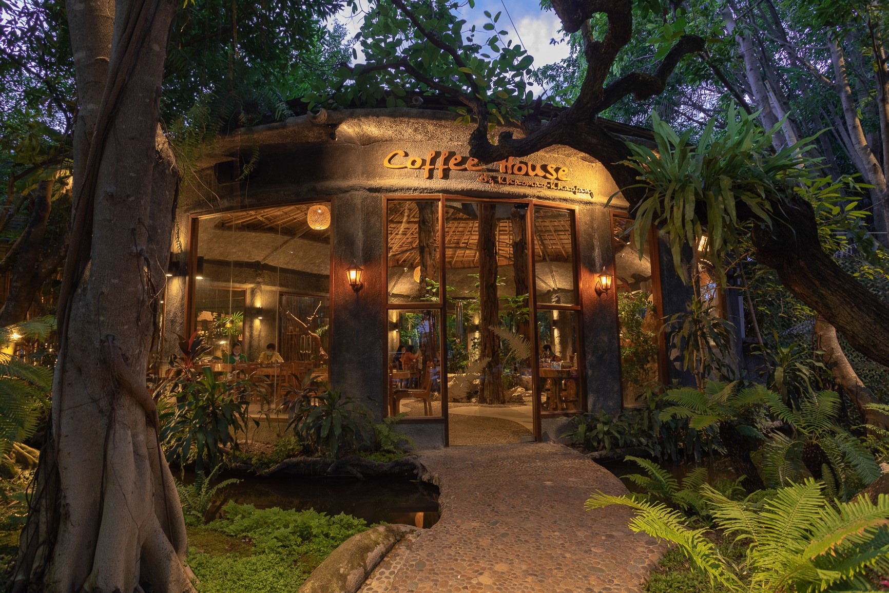 top 10+ ร้านคาเฟ่ริมน้ำตก บรรยากาศสุดฟิน ติดธรรมชาติ