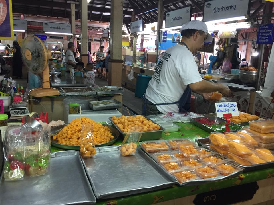 ร้านดังตลาดนางเลิ้ง : ชวนมาชิม อิ่มเเน่นๆ!