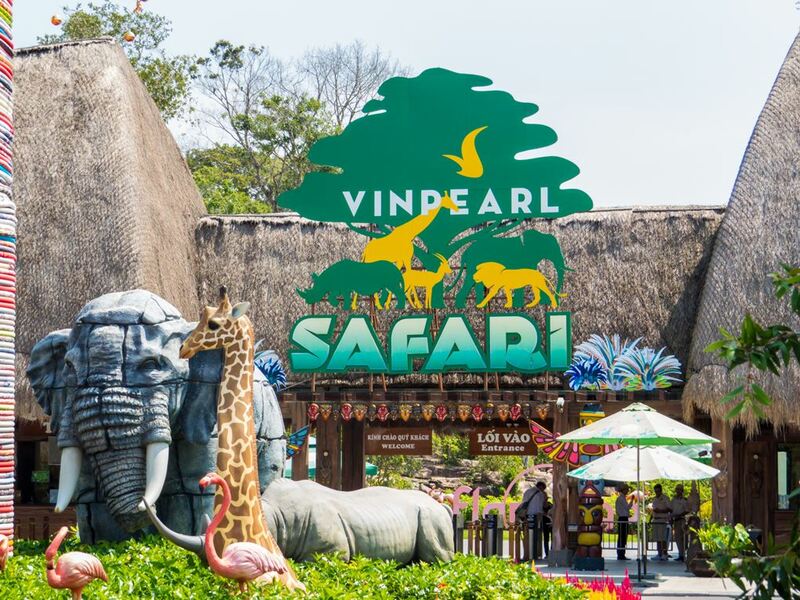 bamboo legend, dinh cau temple, grand world, hon thom cable car, hon thom island, kiss of the sea show, phu quoc night market, sunset town, teddy bear museum, the kiss bridge, vin wonders, vinpearl safari, vo trong nghia, กระเช้าลอยฟ้าที่ยาวที่สุด, กระเช้าลอยฟ้าฟูก๊วก, กระเช้าลอยฟ้าฟูโกว๊ก, ซันเซ็ท ทาวน์, ตลาดนัดกลางคืนฟูโกว๊ก, พิพิธภัณฑ์หมีเท็ดดี้แบร์, ล่องเรือแกรนด์เวิร์ล, วัดดิงชาว, วิน วันเดอร์, สวนสัตว์วินเพิร์ล ซาฟารี, สะพานจูบ, อควาเรี่ยมฟูก๊วก, อควาเรี่ยมฟูโกว๊ก, เกาะฟูก๊วก, เกาะฟูโกว๊ก, เกาะสัปปะรด, เกาะฮอนเทิม, เที่ยวเกาะฟูก๊วก, เที่ยวเกาะฟูโกว๊ก, เที่ยวเวียดนาม, เที่ยวเวียดนาม 2024, เที่ยวเวียดนาม 2567, แกรนด์ เวิร์ล, top 12+ ที่เที่ยวเกาะฟูโกว๊ก 2024 เช็คอินแลนด์มาร์คยอดฮิต ชมโชว์สุดอลังการ