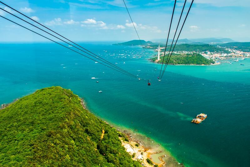 bamboo legend, dinh cau temple, grand world, hon thom cable car, hon thom island, kiss of the sea show, phu quoc night market, sunset town, teddy bear museum, the kiss bridge, vin wonders, vinpearl safari, vo trong nghia, กระเช้าลอยฟ้าที่ยาวที่สุด, กระเช้าลอยฟ้าฟูก๊วก, กระเช้าลอยฟ้าฟูโกว๊ก, ซันเซ็ท ทาวน์, ตลาดนัดกลางคืนฟูโกว๊ก, พิพิธภัณฑ์หมีเท็ดดี้แบร์, ล่องเรือแกรนด์เวิร์ล, วัดดิงชาว, วิน วันเดอร์, สวนสัตว์วินเพิร์ล ซาฟารี, สะพานจูบ, อควาเรี่ยมฟูก๊วก, อควาเรี่ยมฟูโกว๊ก, เกาะฟูก๊วก, เกาะฟูโกว๊ก, เกาะสัปปะรด, เกาะฮอนเทิม, เที่ยวเกาะฟูก๊วก, เที่ยวเกาะฟูโกว๊ก, เที่ยวเวียดนาม, เที่ยวเวียดนาม 2024, เที่ยวเวียดนาม 2567, แกรนด์ เวิร์ล, top 12+ ที่เที่ยวเกาะฟูโกว๊ก 2024 เช็คอินแลนด์มาร์คยอดฮิต ชมโชว์สุดอลังการ