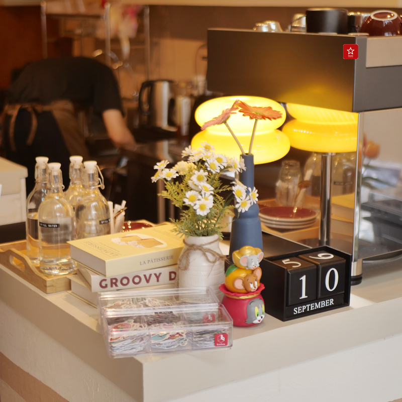 co-fee&co, reviewchiangmai, คาเฟ่เจ็ดยอด, คาเฟ่เชียงใหม่, รีวิวเชียงใหม่, co-fee&co คาเฟ่สุดเก๋ ที่มี mini theater ให้ดูหนังแบบส่วนตัว