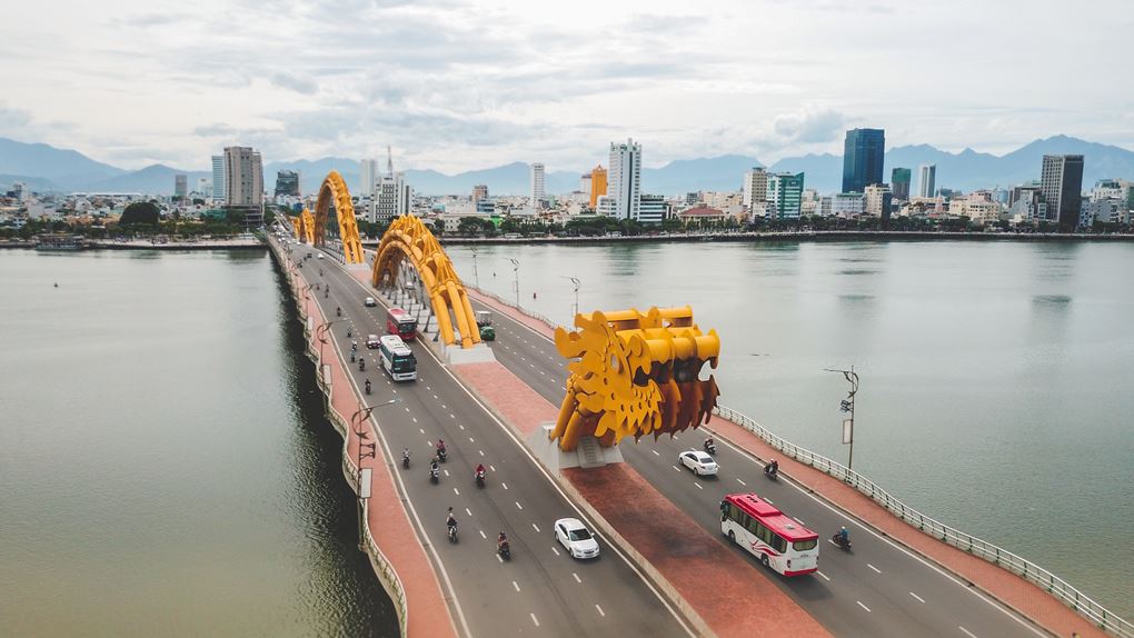 bai da obama, carp dragon, da nang cathedral, dragon bridge, hai van pass, linh ung temple, love bridge, son tra marina, son tra night market, the marble mountain, คาร์ปดราก้อน, คาร์ฟดราก้อน, ช่องเขาไฮวัน, ตลาดนัดกลางคืนเซินตรา, ตลาดฮาน, ตลาดเก่าดานัง, ที่เที่ยวดานัง, บานาฮิลล์, ภูเขาหินอ่อน, วัดหลินอึ๋ง, สะพานมังกร, สะพานมือ, สะพานแห่งความรัก, หาดหินโอบามา, อุโมงค์ไฮวัน, เจ้าแม่กวนอิม ดานัง, เที่ยวดานัง, เที่ยวดานัง 2024, เที่ยวดานัง 2567, แลนด์มาร์คดานัง, โบสถ์คริสต์ ดานัง, top 12+ ที่เที่ยวดานัง 2024 ดูมังกรพ่นไฟ เช็คอินแลนด์มาร์คยอดฮิต
